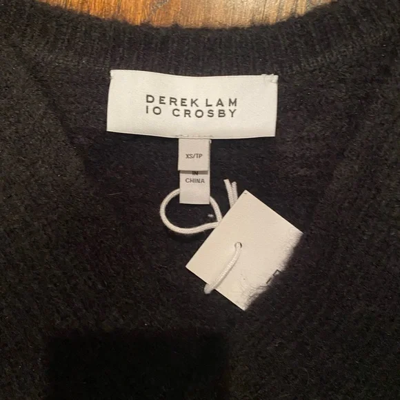 Derek Lam sweater crop with deep v neck XS - Picture 5 of 5